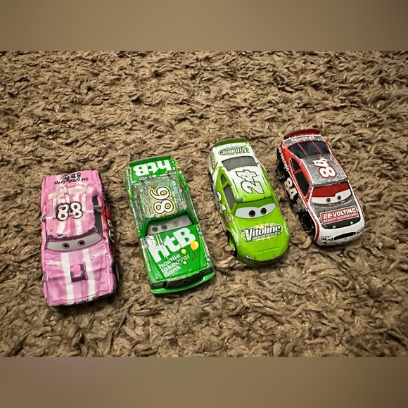 Disney Cars, Set of 18 Cars - Picture 10 of 10